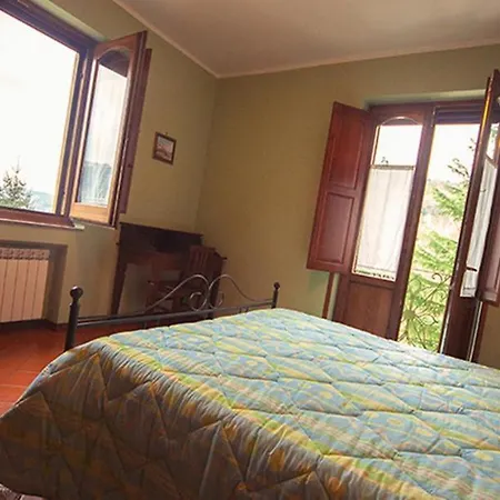 I Tre Tigli - Farm stay *