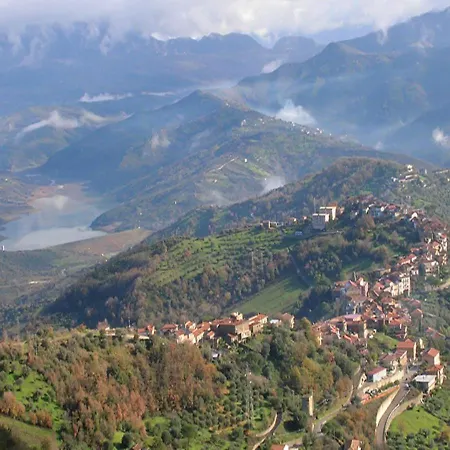 I Tre Tigli - Farm stay Rutino